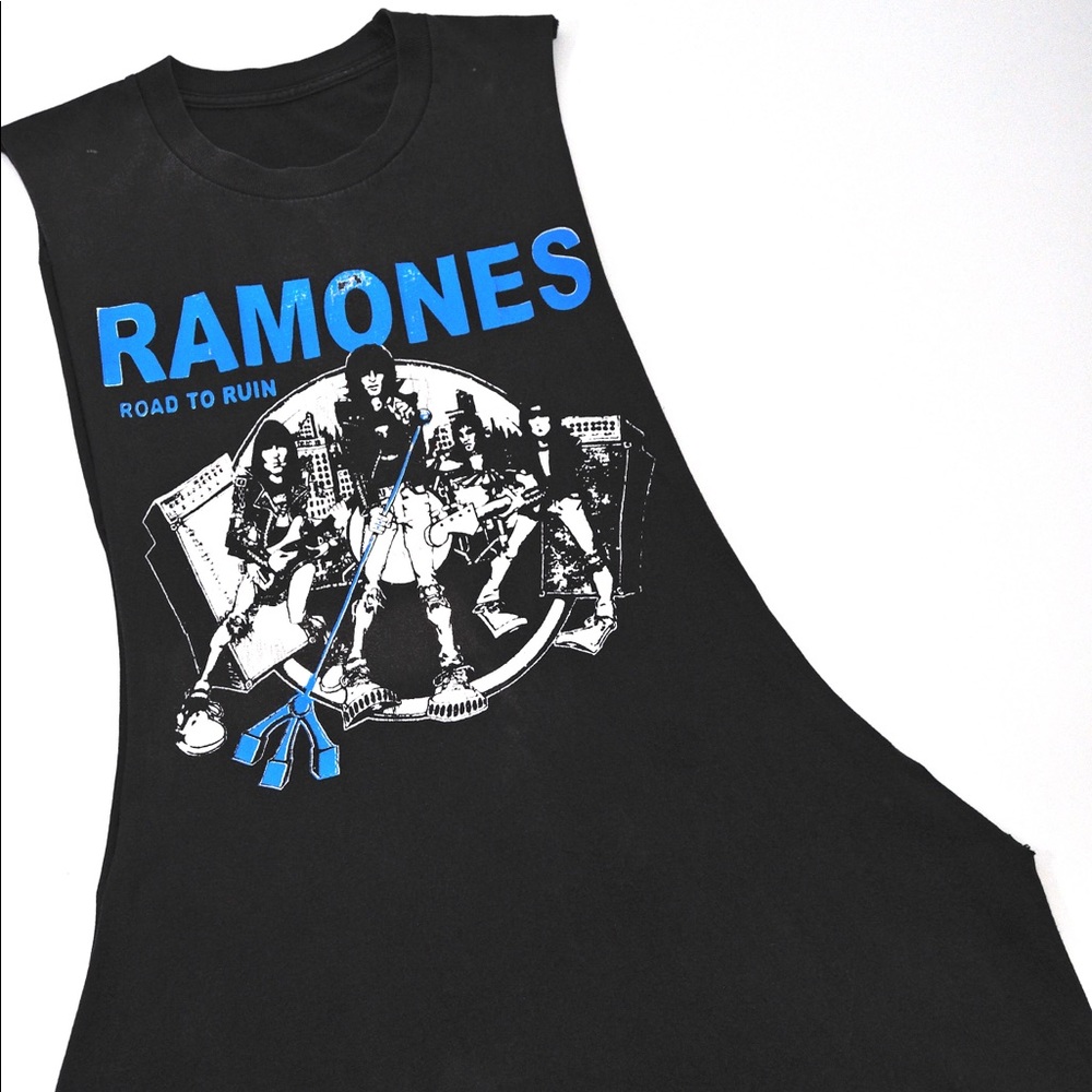SOLD. Vintage Ramones Tank - Picture 2 of 12